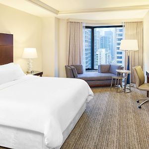 King Room Mobility or hearing accessible